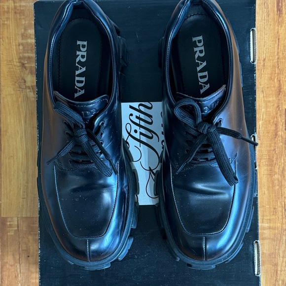 Prada-Lug Sole Polished Leather Creepers - Picture 4 of 8